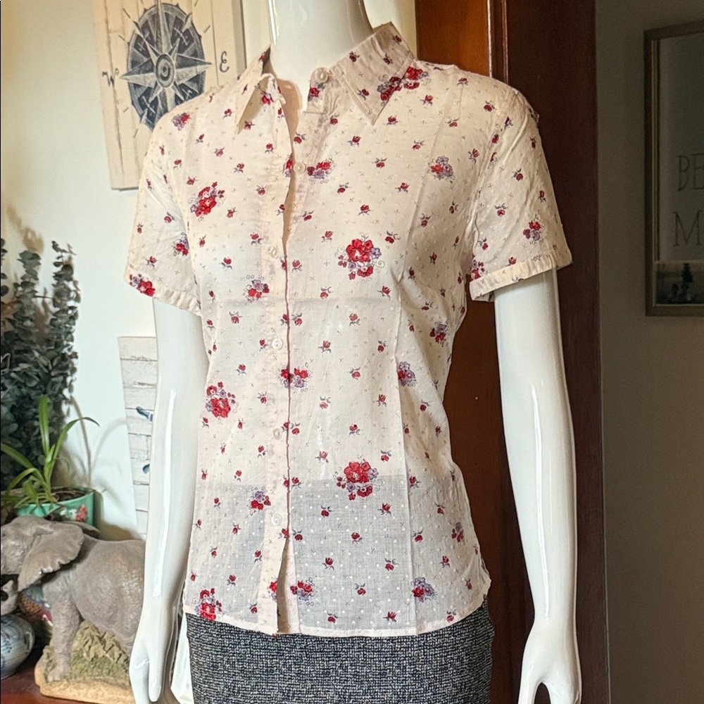 NWT northern reflections size small cotton Floral Button-Up Shirt